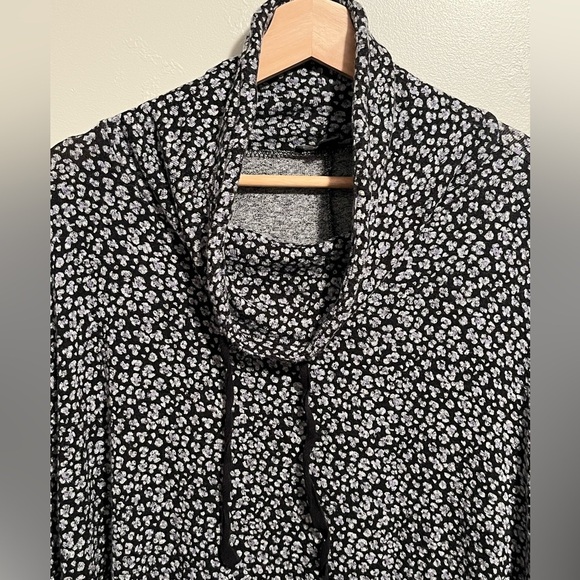 Lane Bryant Black and White Floral Cowl-Neck Sweatshirt - Picture 7 of 10